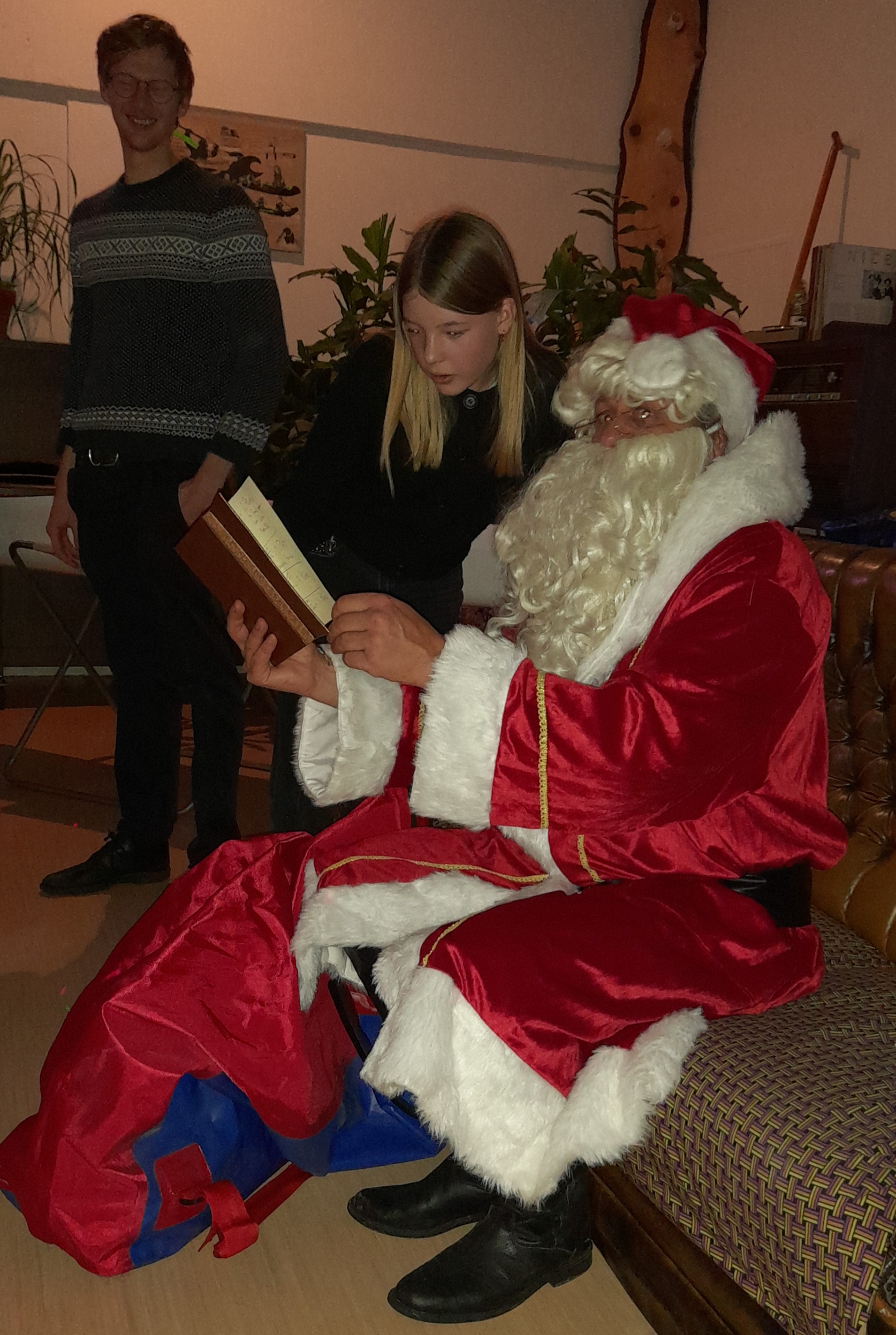 Der Nikolaus besucht die Kanuten